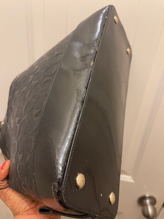 Coach, please check all picture of condition - Picture 10 of 17